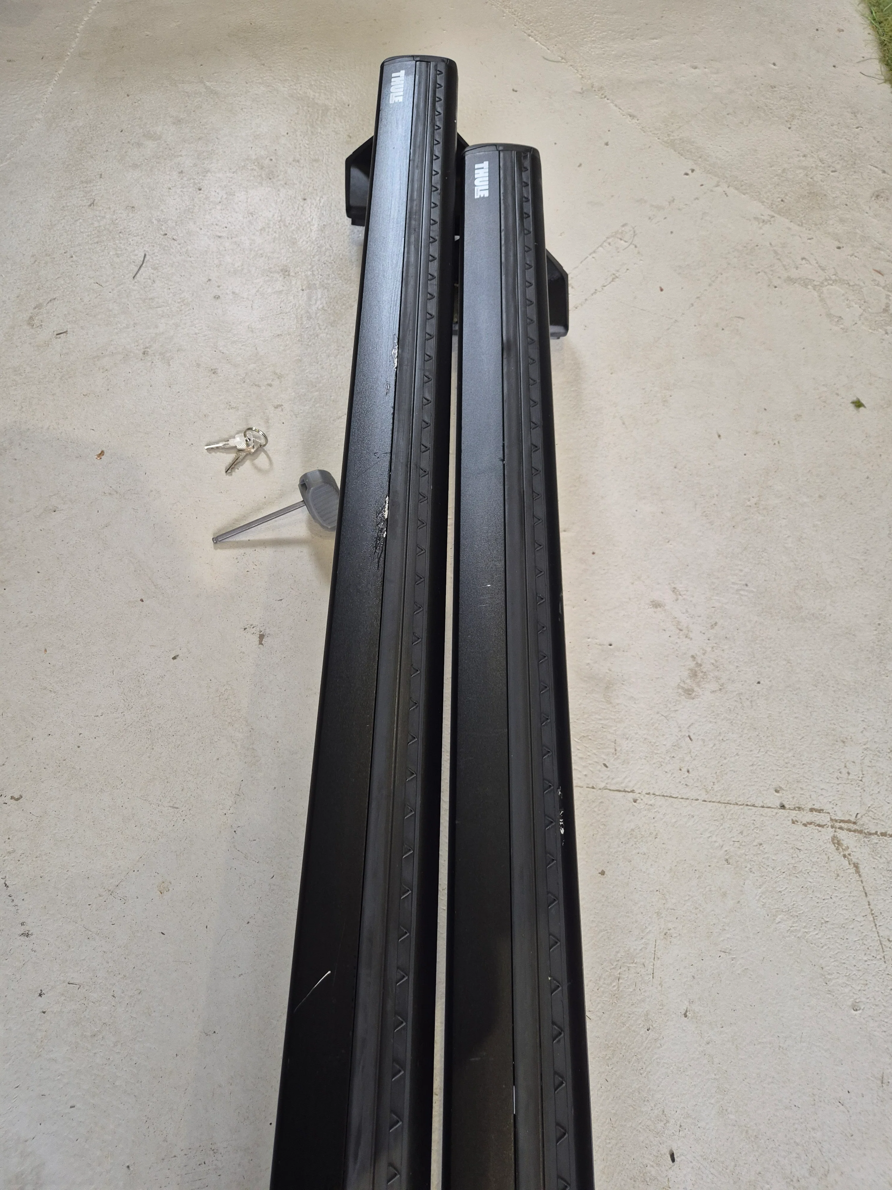 Audi A3 Saloon Roof Bars 2013 to 2019 - Thule Wingbar Evo Black ( 711320 - 7105 - 5121) - Image 3