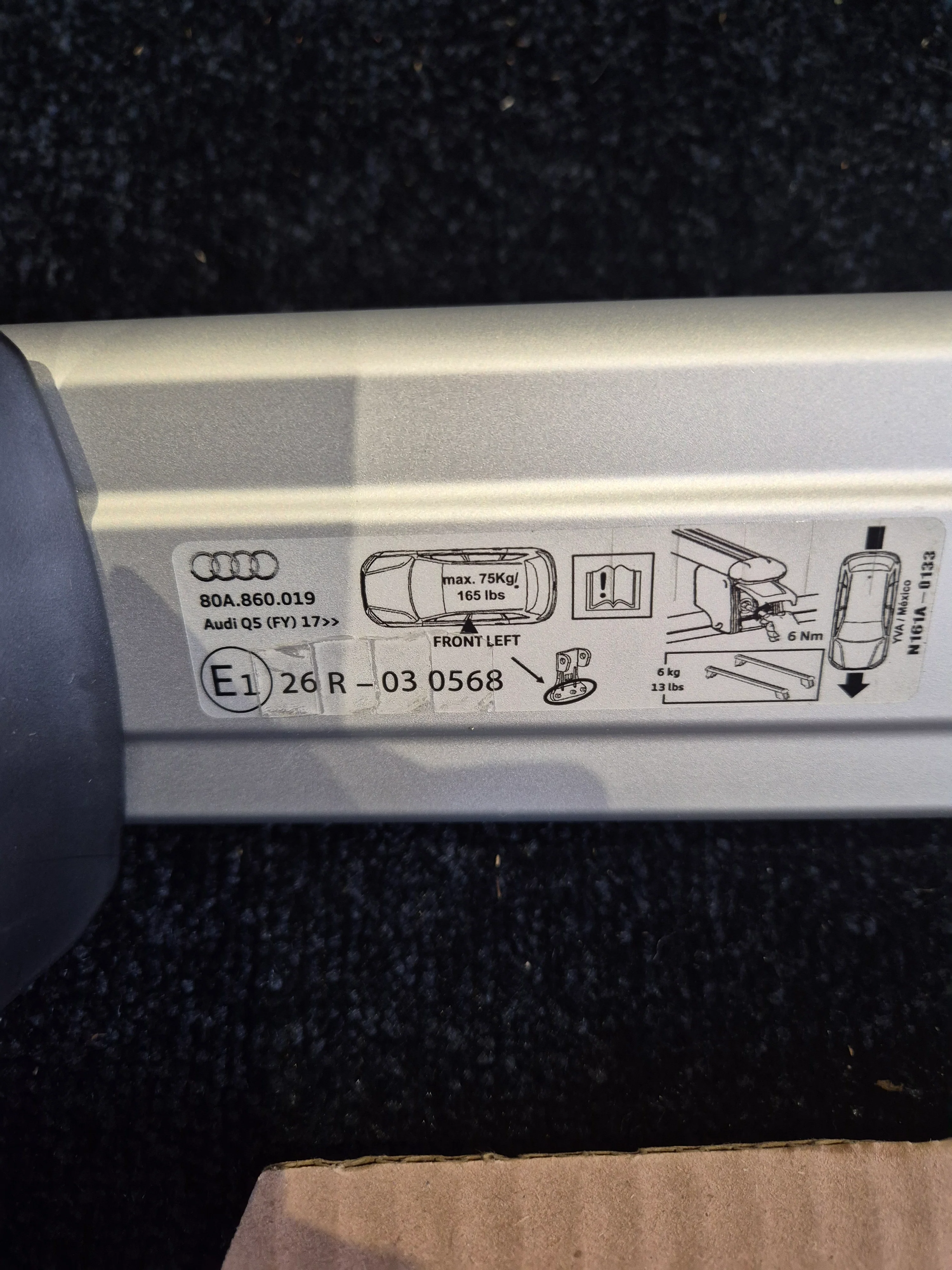 Audi Q5 2017 Onward OEM Roof Bars New Plus Bag - Image 3