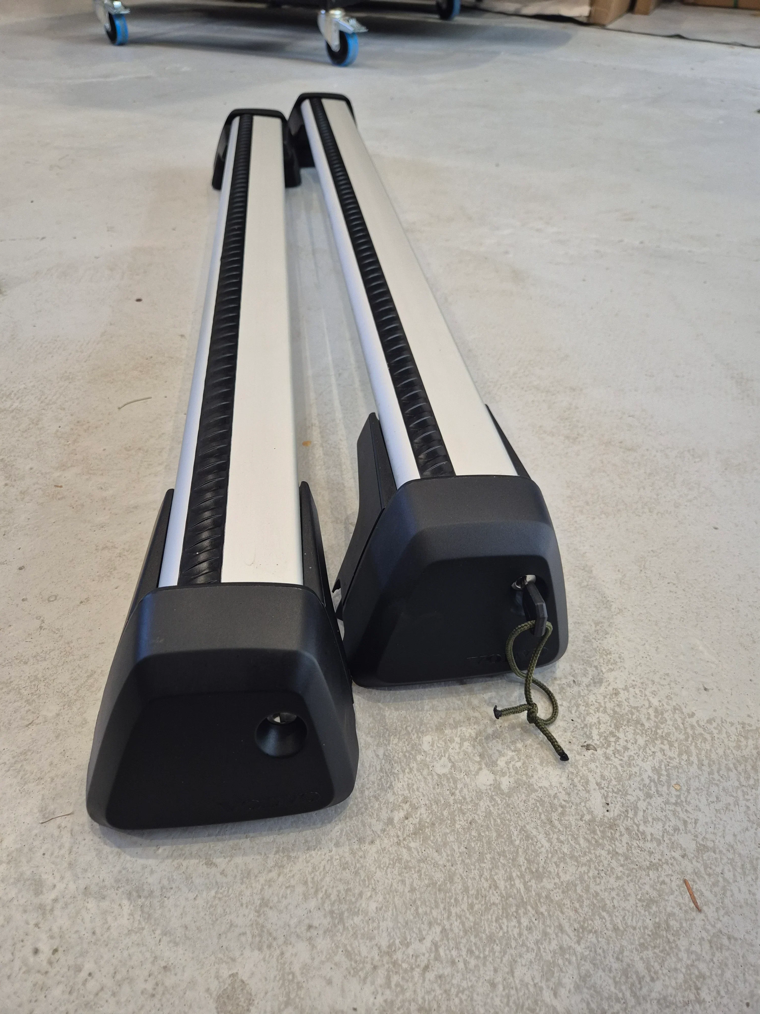 OEM Roo Bars for VOLVO V90 Cross Country 5-dr Estate 2017 onwards (Flush Rail) - Image 2