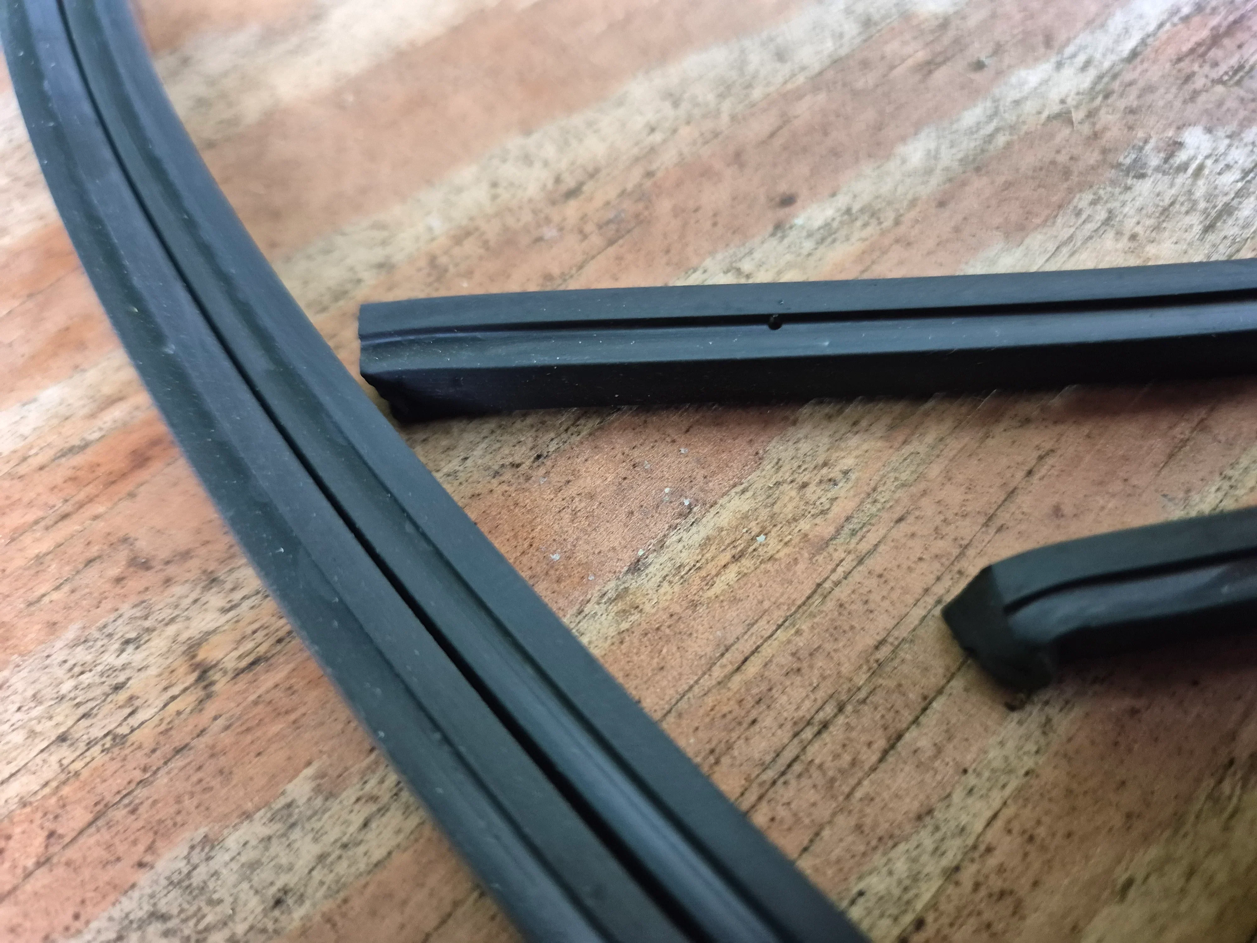 Summit Roof Bar spare rubber strips - SUM ( Not SUP) - Image 2