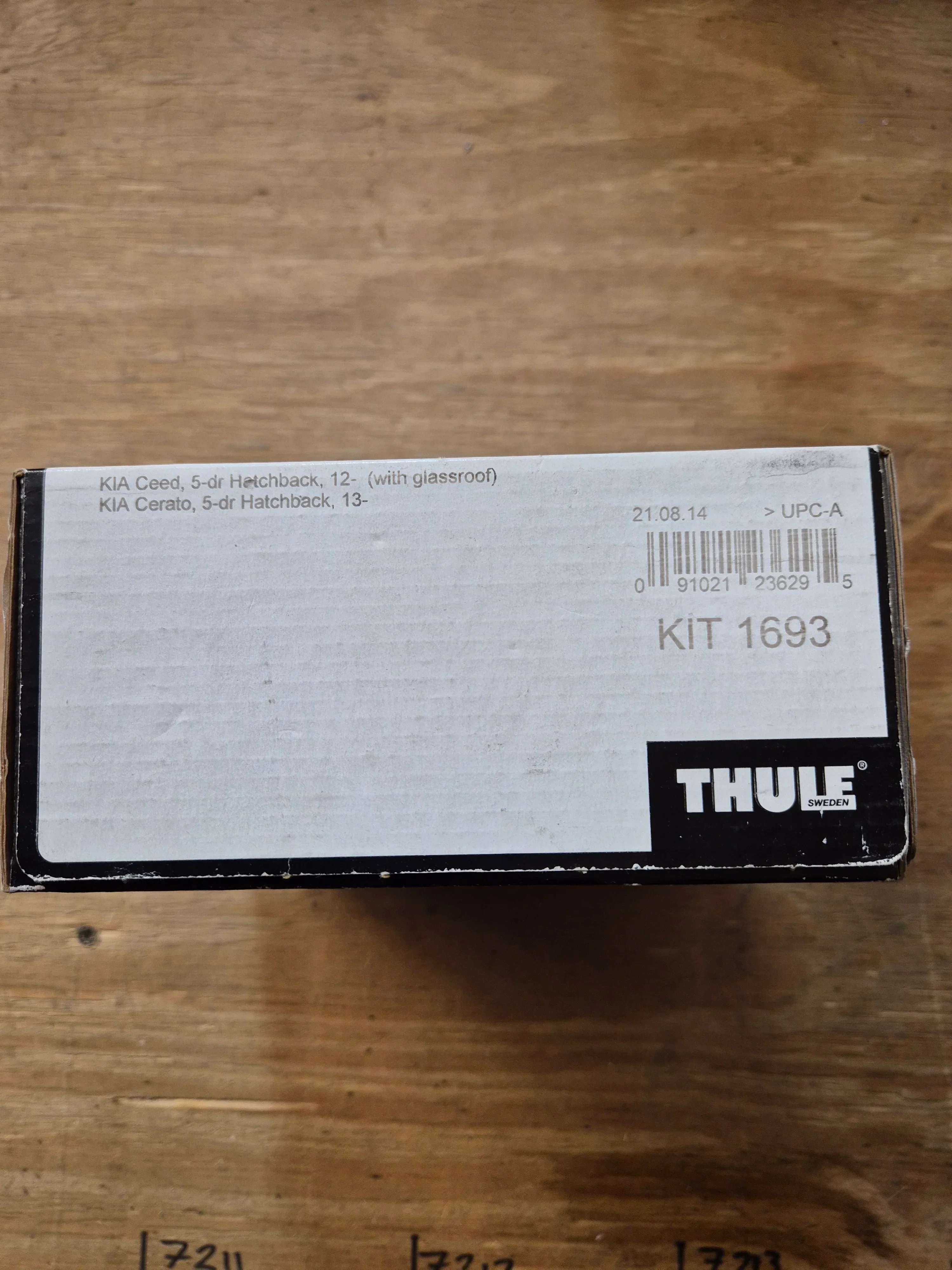 Thule 1693 Fitting Kit KIA Ceed 2012 onward with glass roof - Image 2