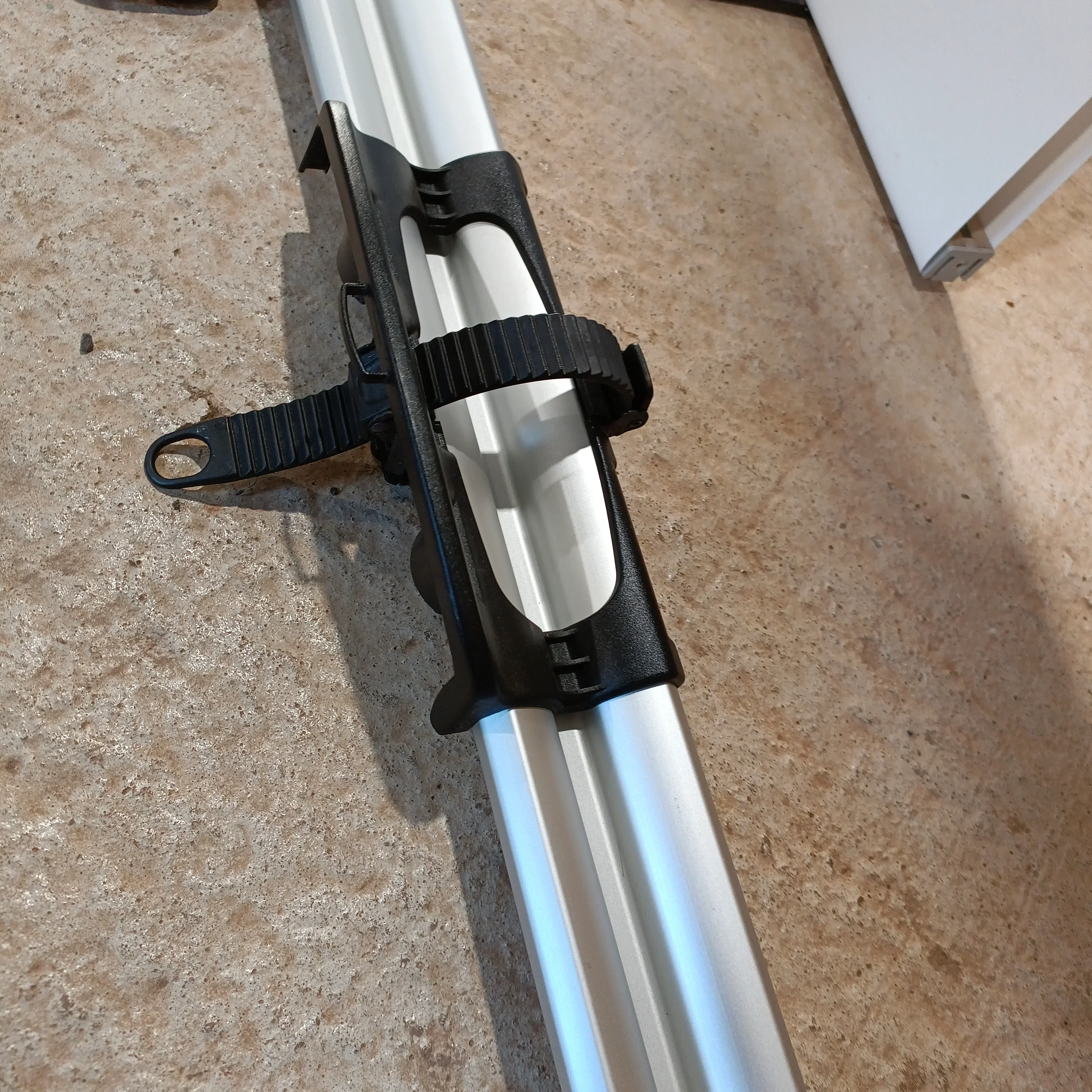 Used - Thule 561 Outride bike carrier - Image 3
