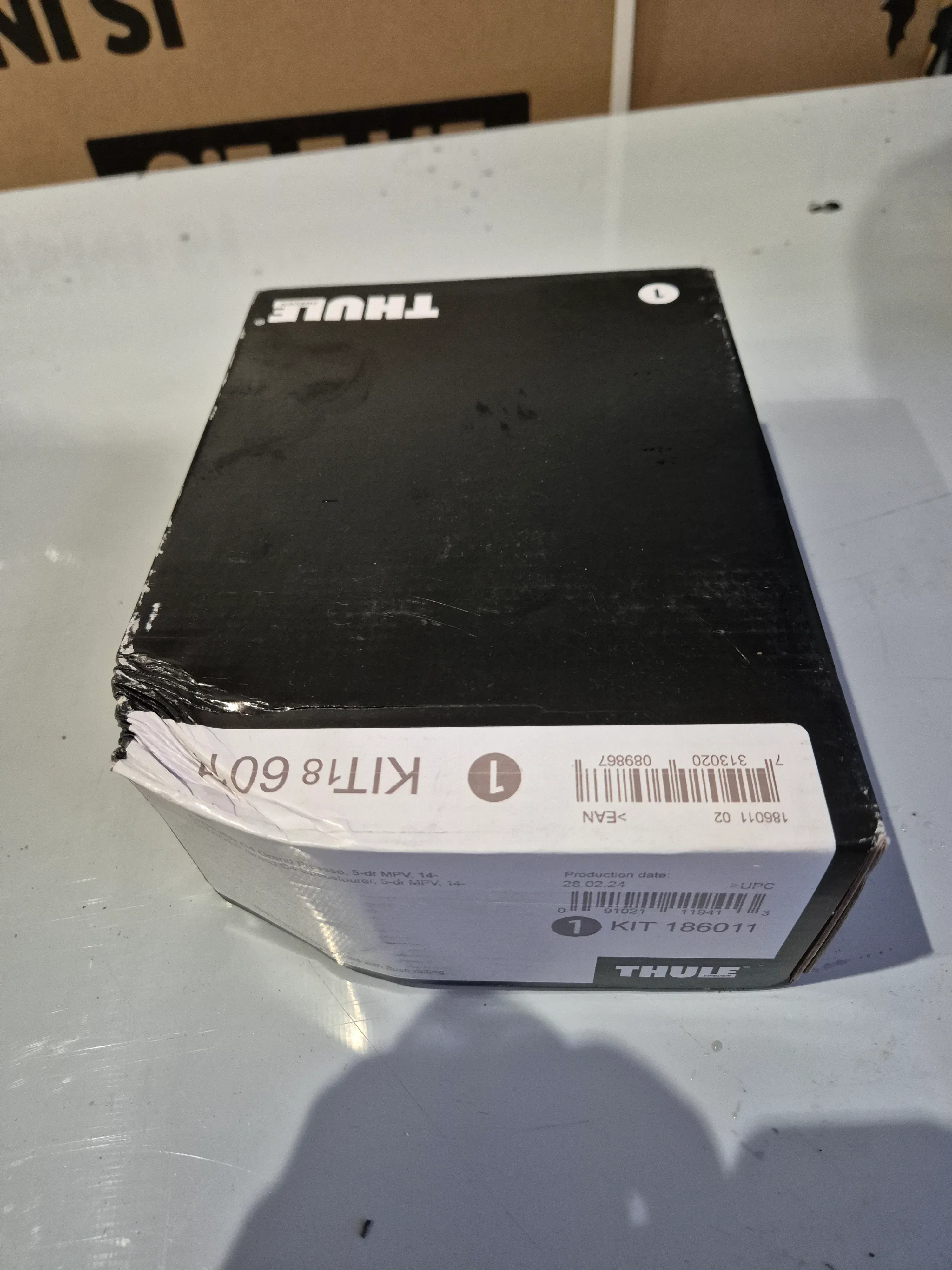 Thule 6011 Fitting Kit CITROEN C4 Grand Picasso 2014- Flush Rail New In Tatty Box - Image 2