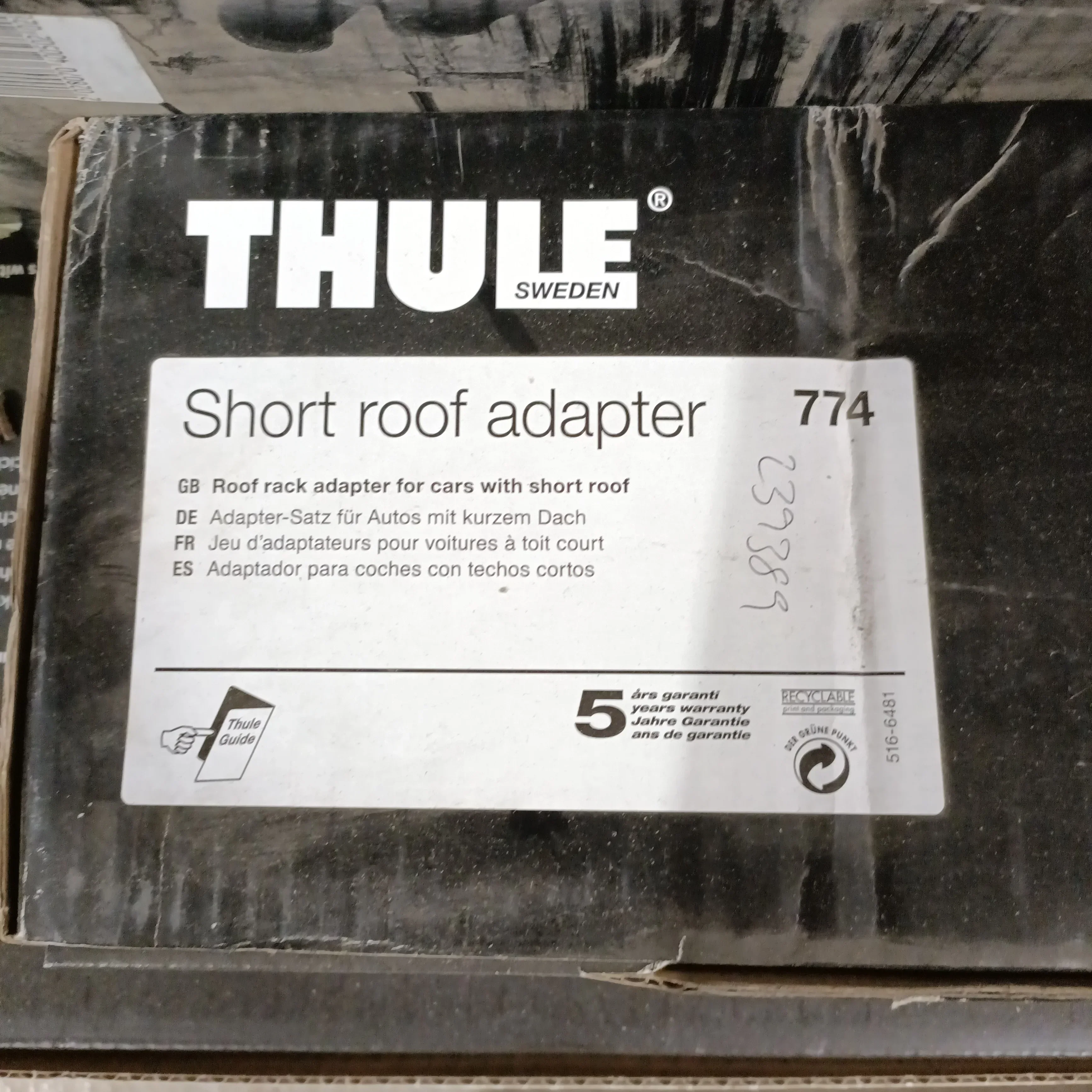 Thule 774 Short Roof Adaptor - Discontinued Product - Image 2