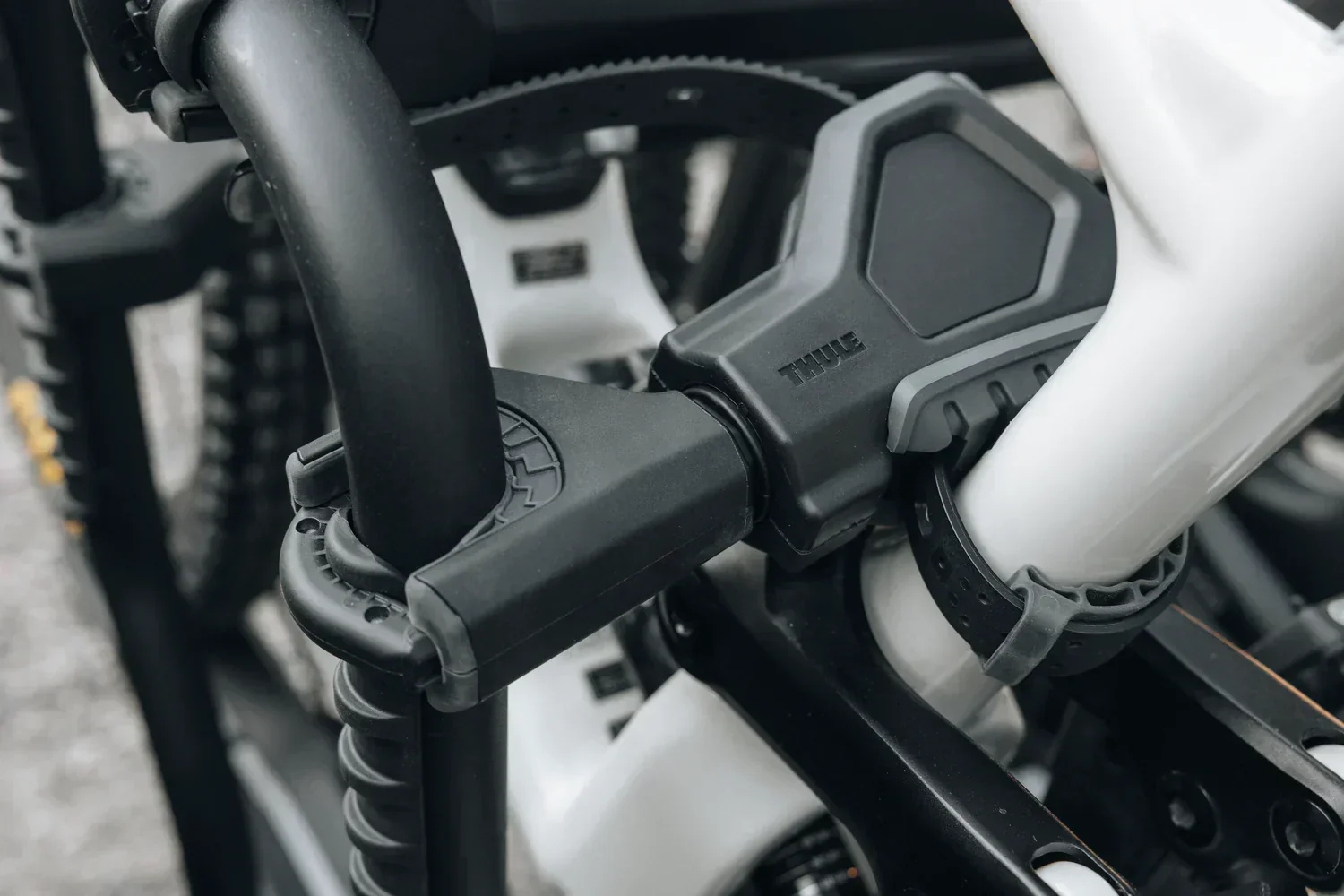 Thule 945200 Easyfold 3 - 3 Bike - Image 6
