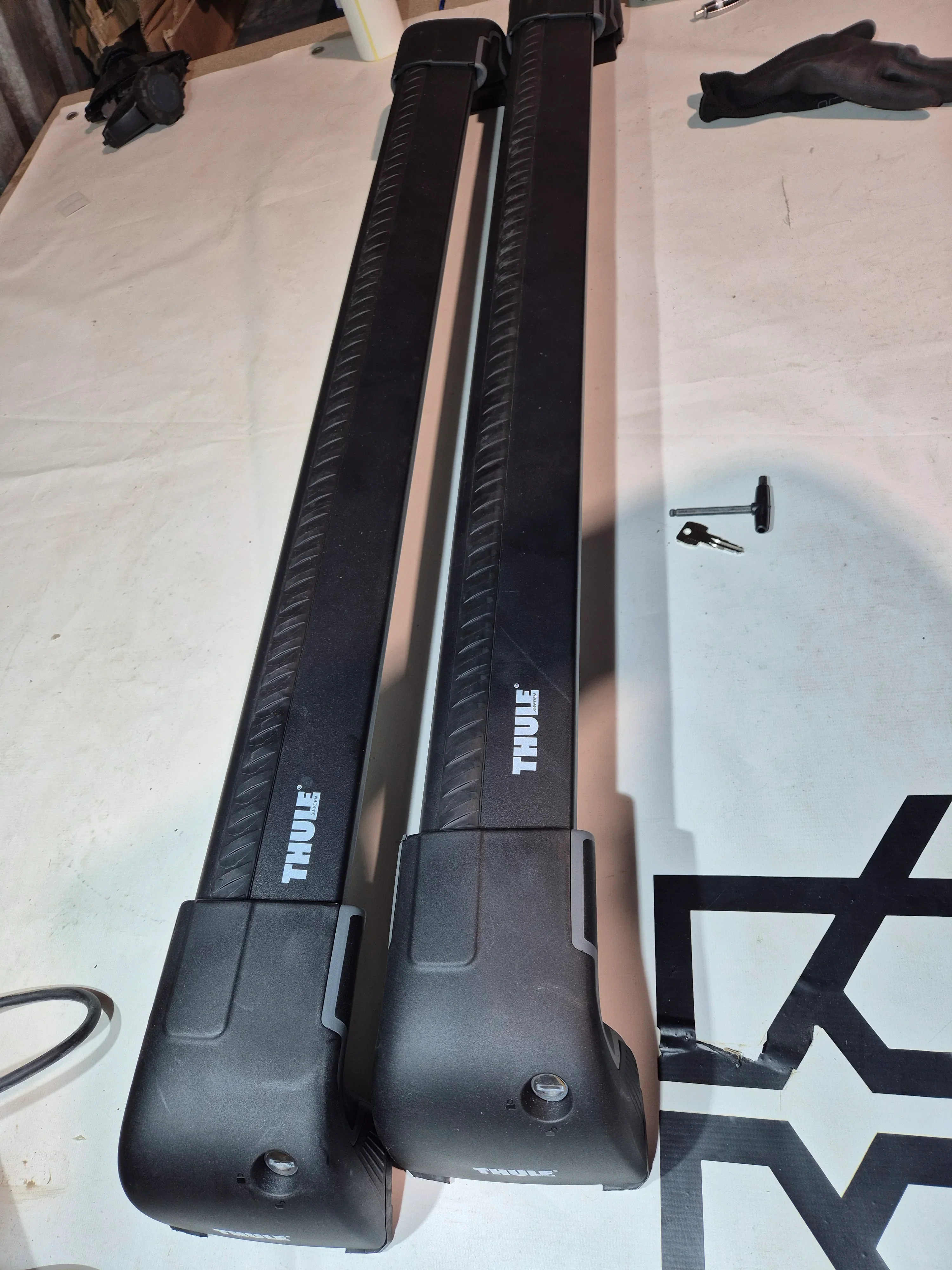 Thule 9592B & 4023, Wingbar Edge Black set for BMW 3-Series Touring, 12-23 - Image 5