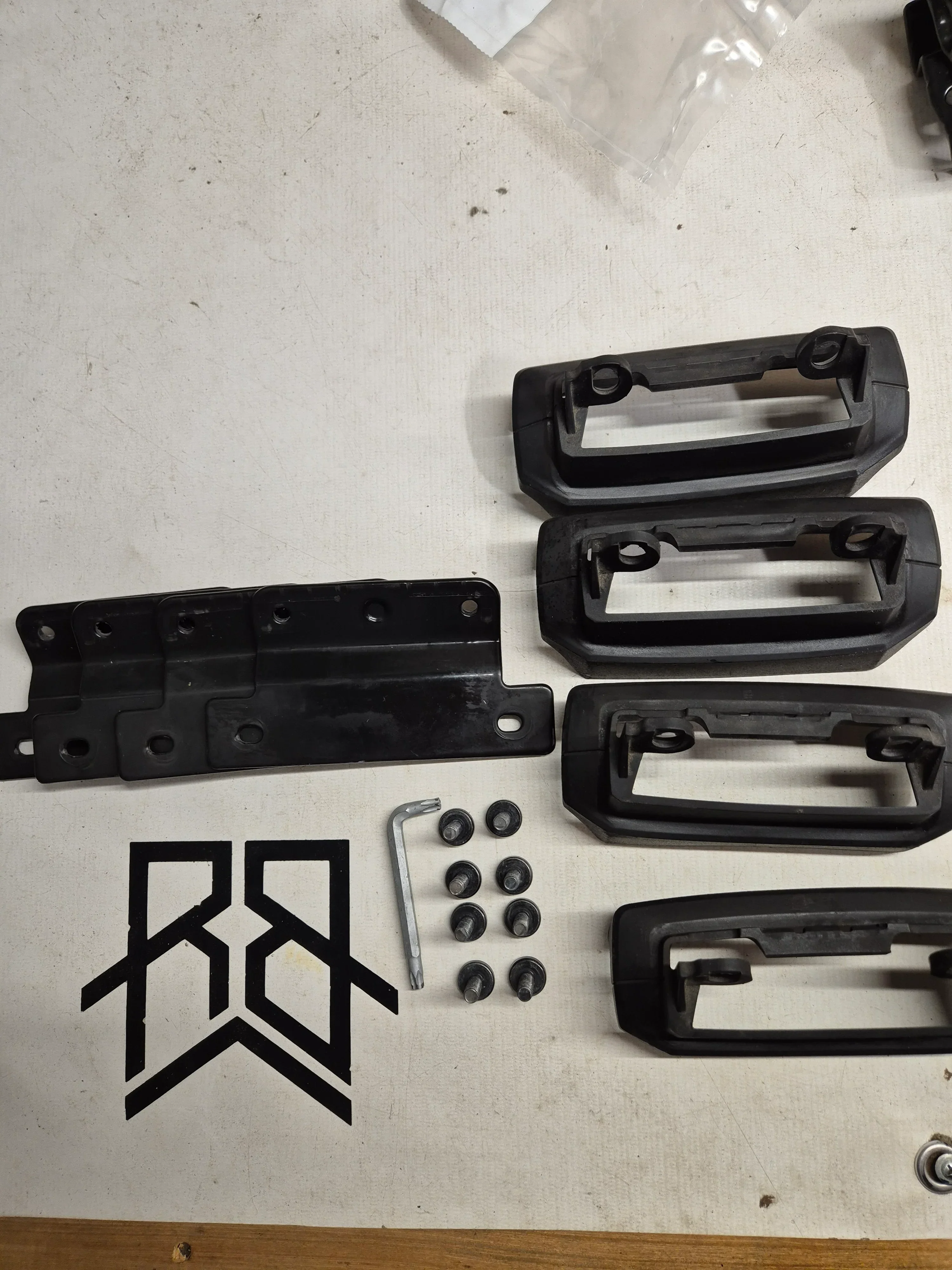 Thule 9595B & 3118, Wingbar Edge Black set for HONDA CR-V, 5-dr SUV, 12–18 - Image 3