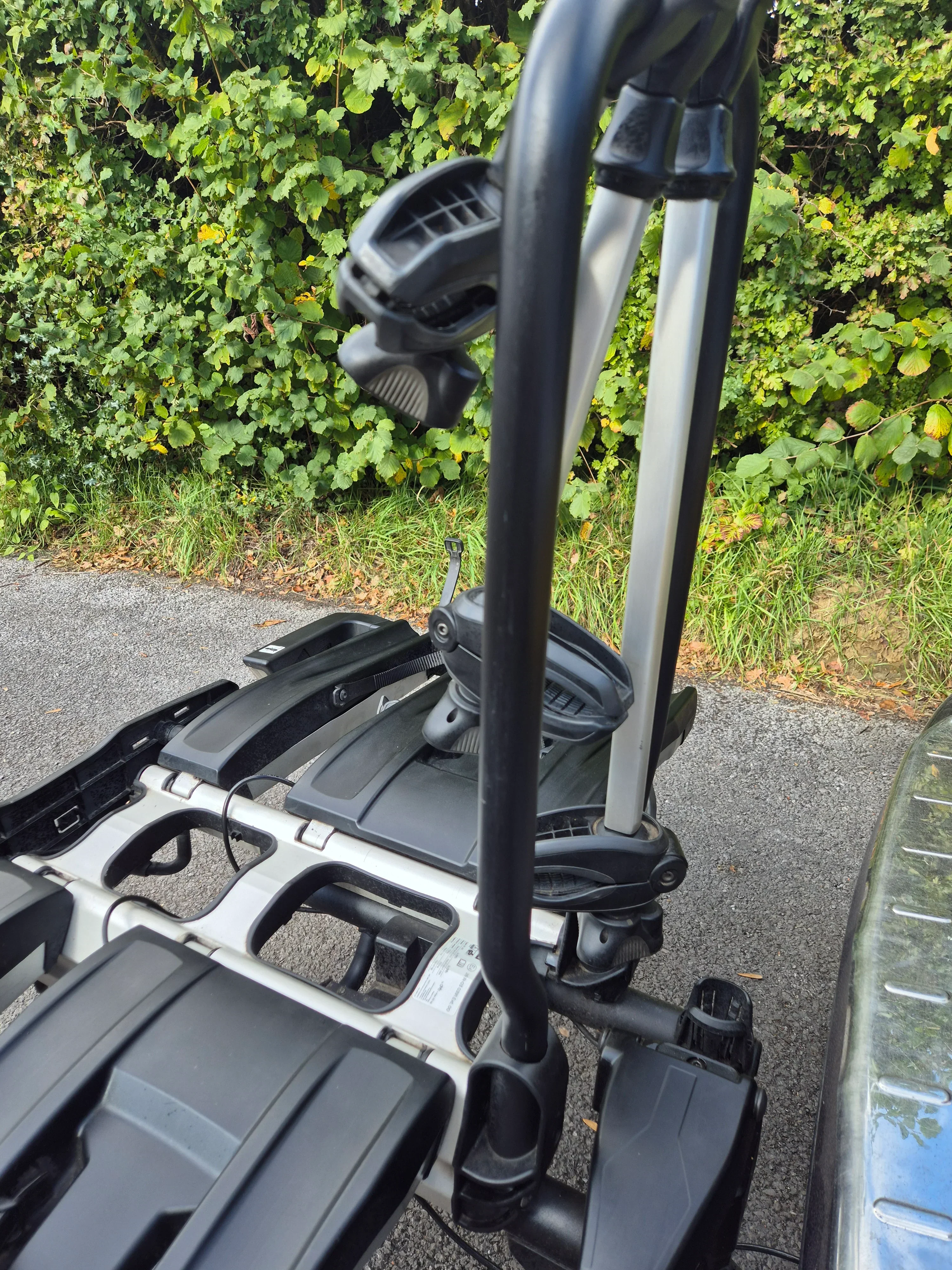 Thule EasyFold XT 3 - 934 - VGC Used - Image 11