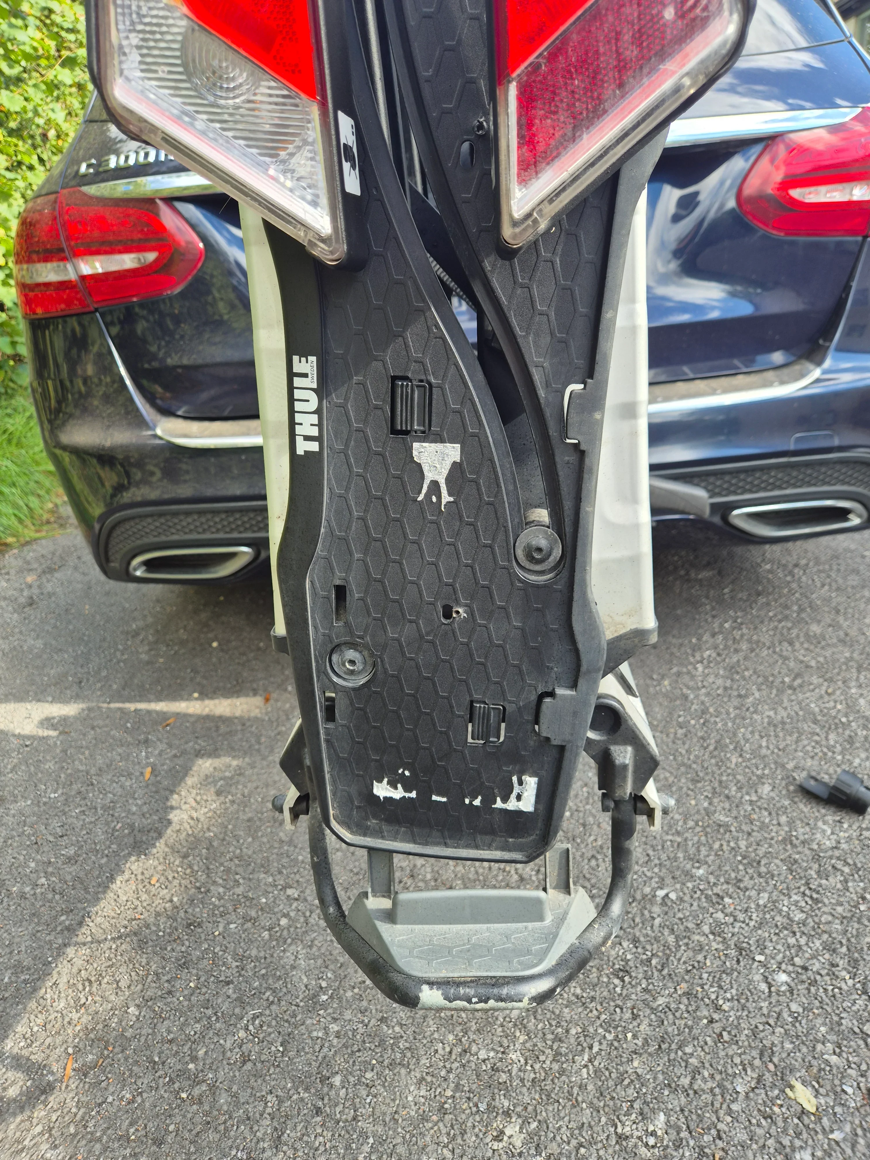 Thule EasyFold XT 3 - 934 - VGC Used - Image 9