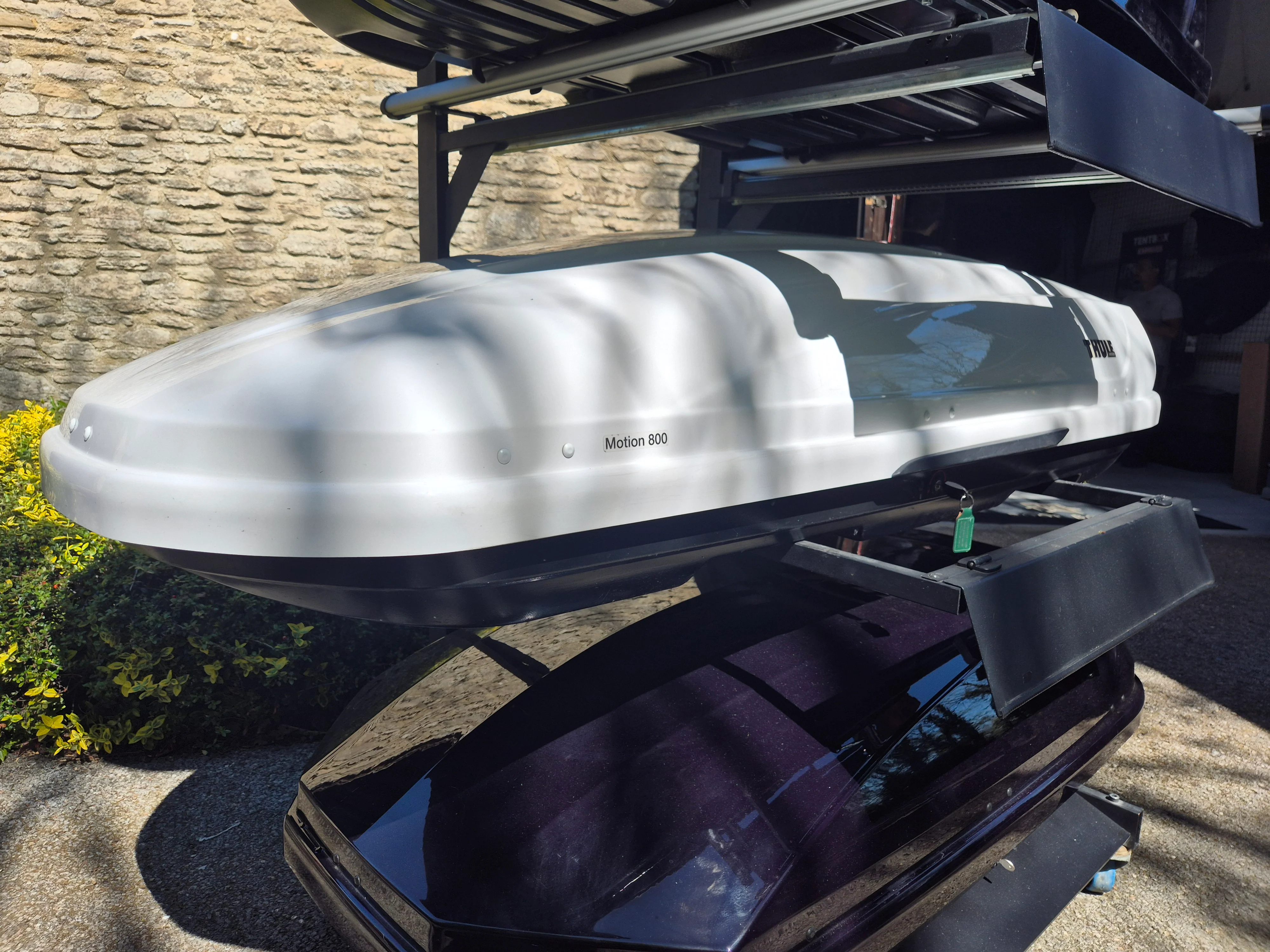 Thule Motion 800 - Roof Box 480L - Image 3