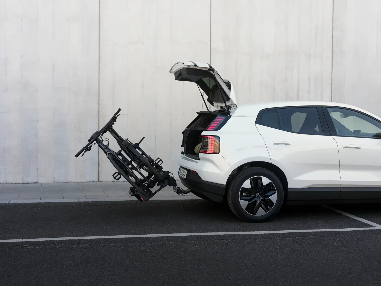 Thule Outpace 2 - 9012200 - 2 Bike Folding Towball Carrier - Image 10