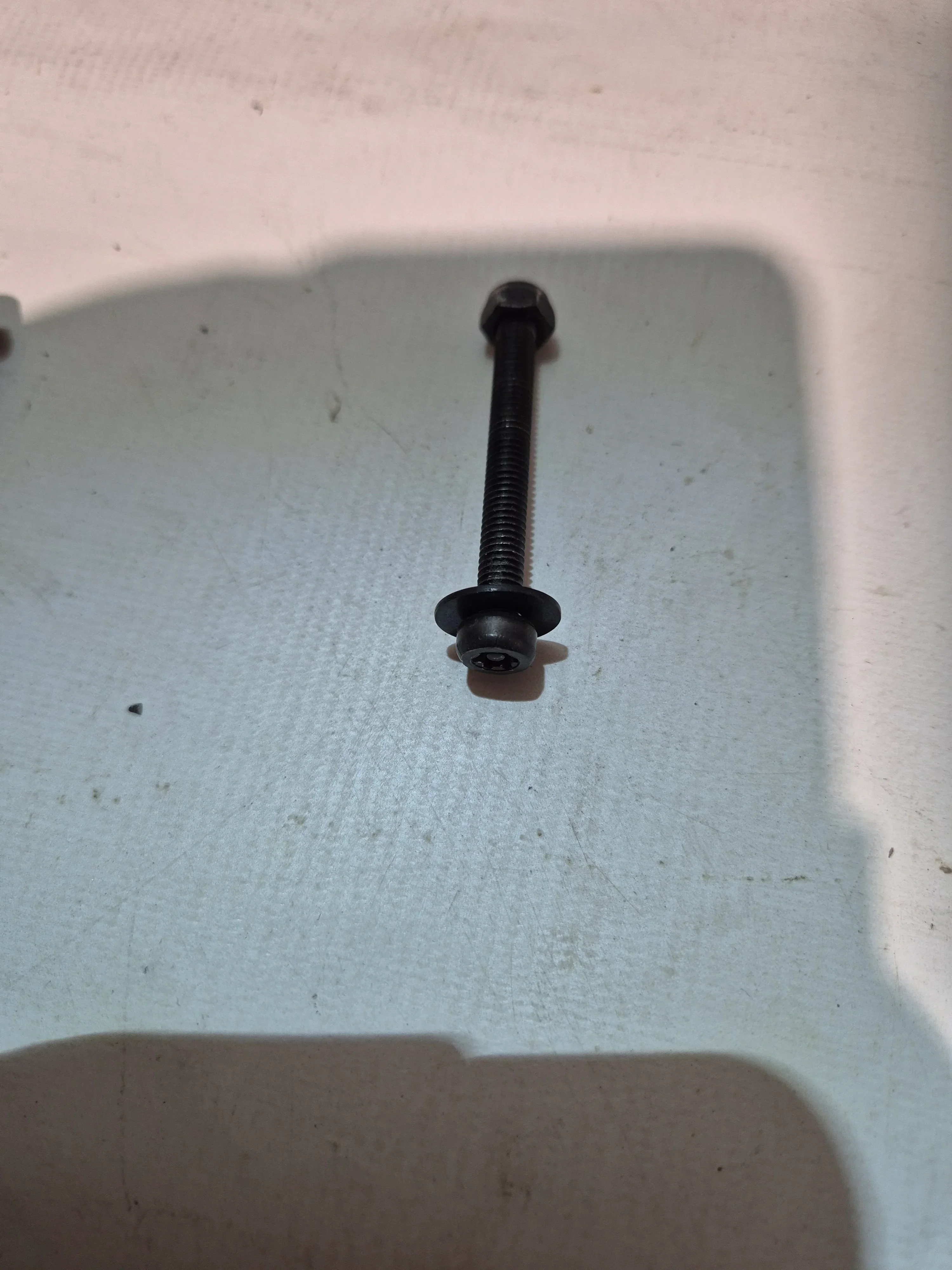 Thule OutWay Hanging 3 995 Bike Carrier- Spare Parts - Image 23
