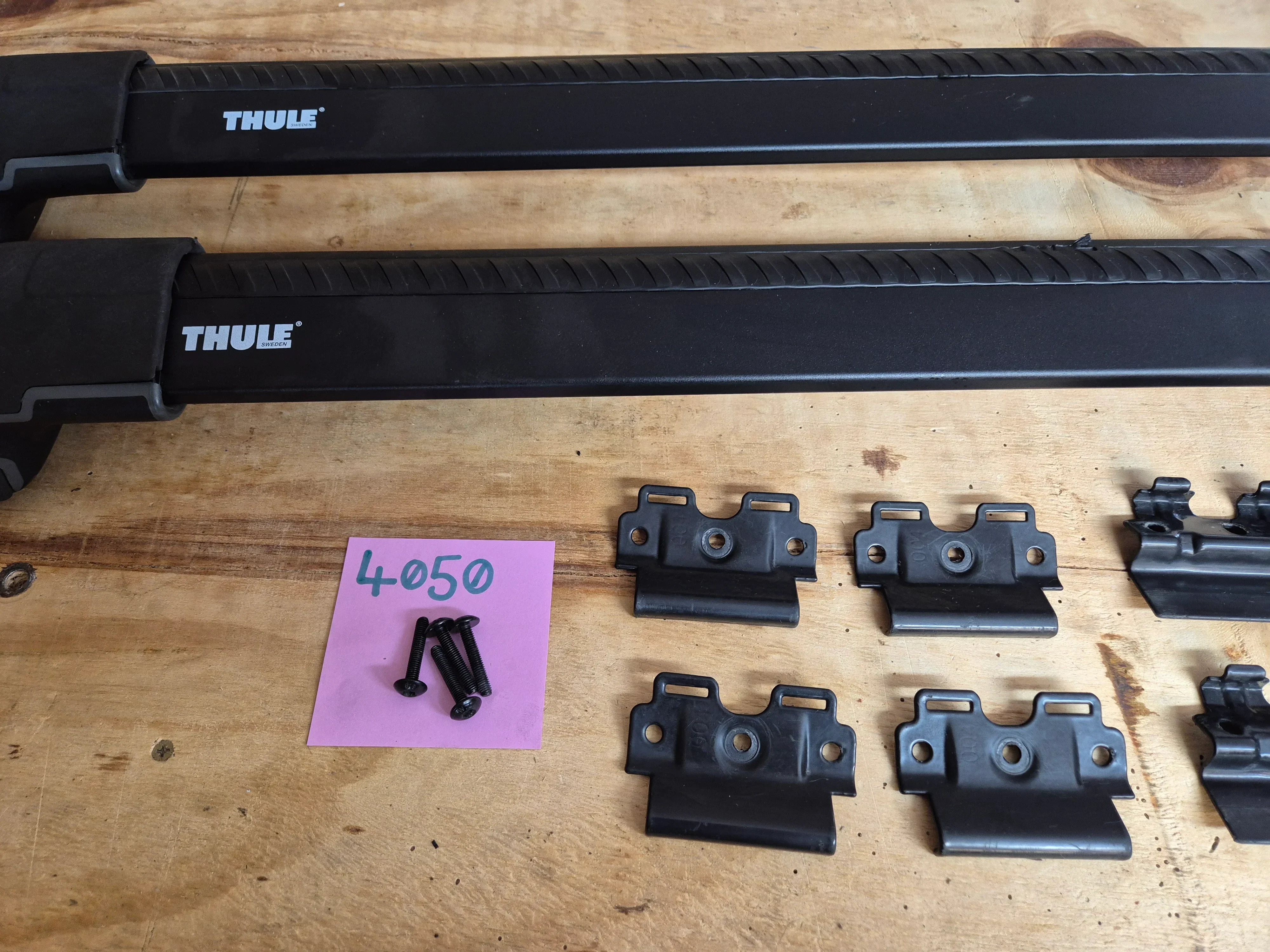 Thule Roof Bar set ( 4050 & 9592B) for Porsche Macan 2014 onward - Image 3