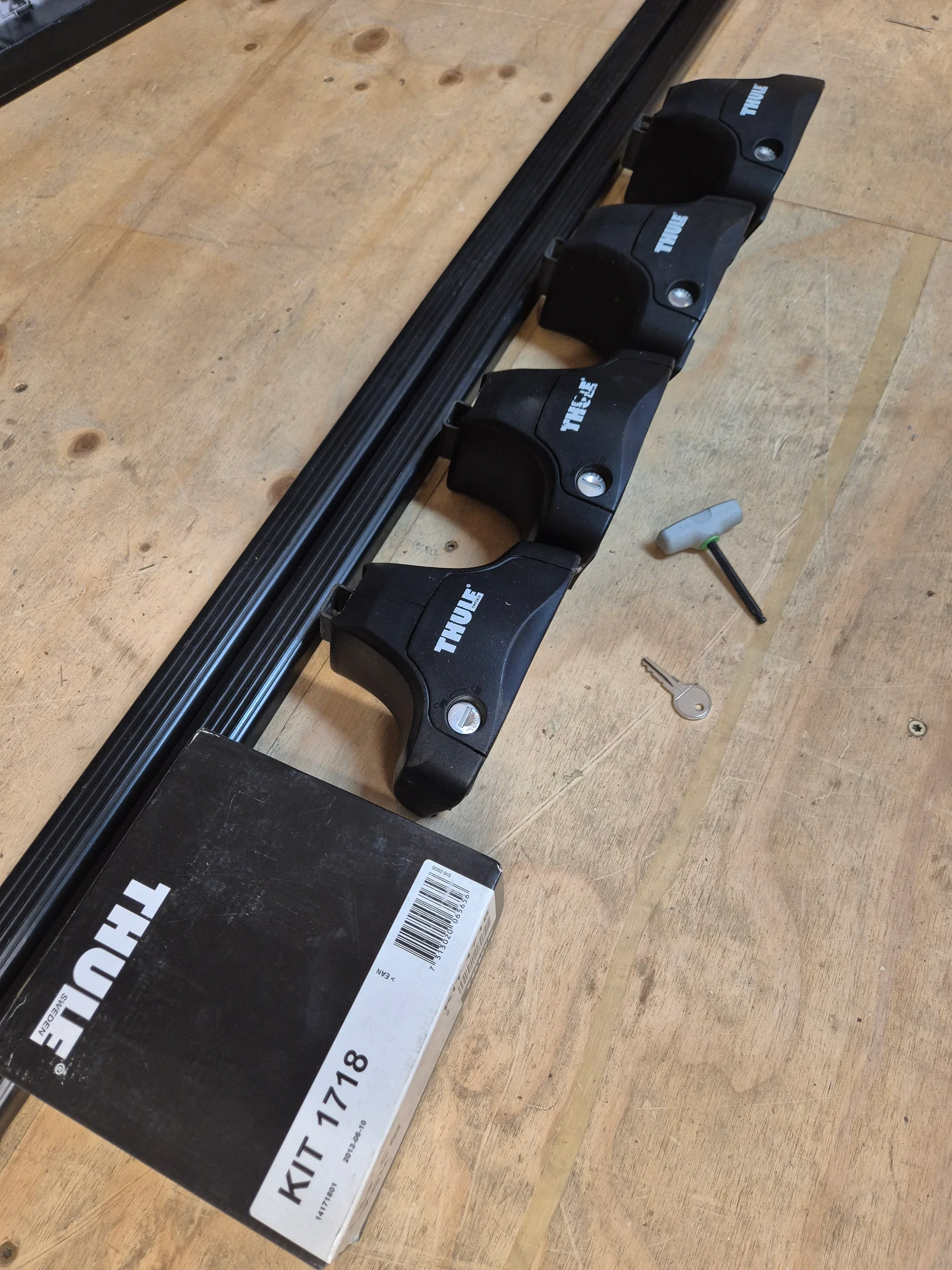 Thule Roof Bar set for HONDA Civic saloon 2012 - 15 ( 1718 - 754 - 7124) - Image 2