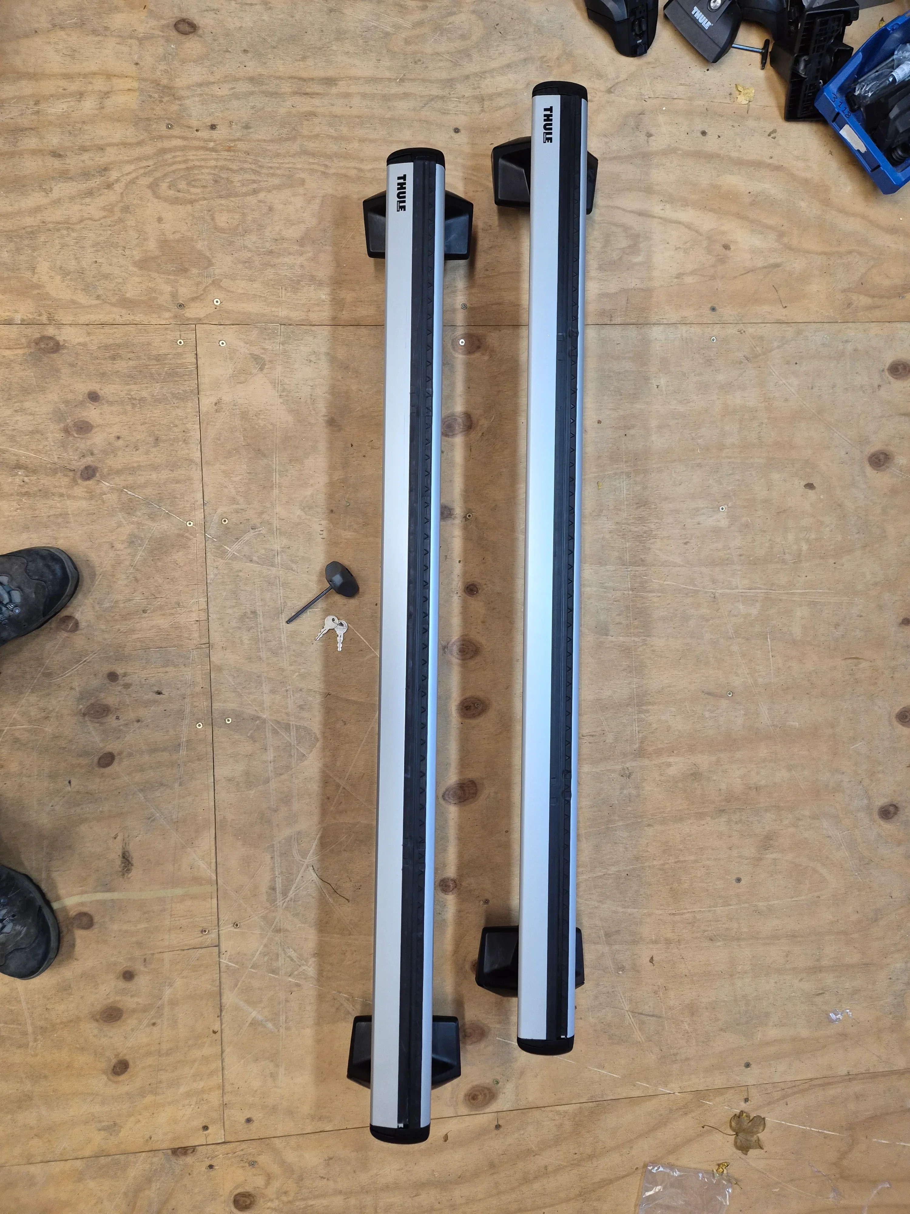 Thule Roof Bars for Ford Capri ( 7105 - 5421 - 7113 ) - Image 2