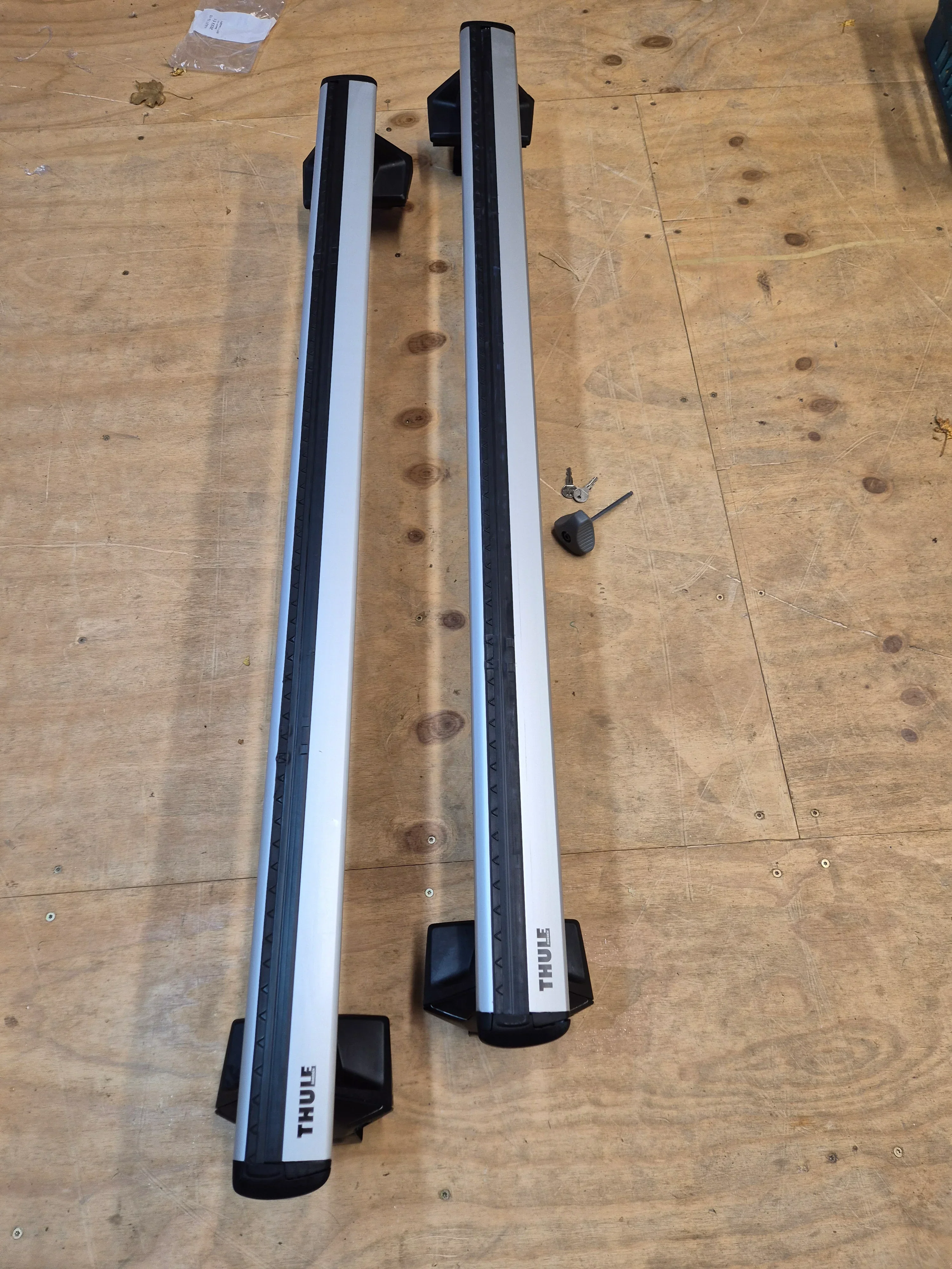 Thule Roof Bars for Ford Capri ( 7105 - 5421 - 7113 ) - Image 3