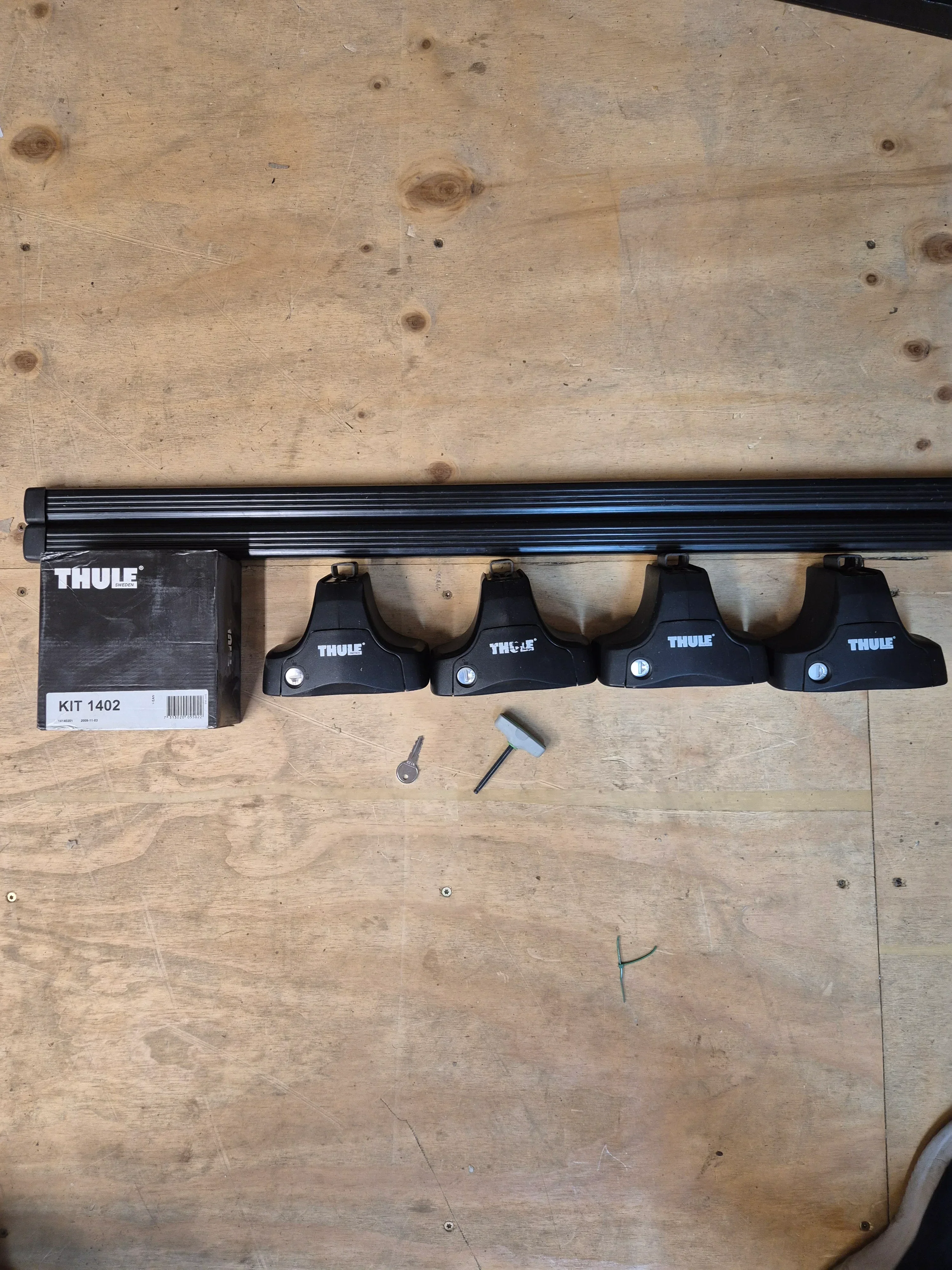 Thule Roof Bars for Suzuki Escudo & Grand Vitara - Flat roof 2005 - 15 ( 1402 - 754 - 7124) - Image 2