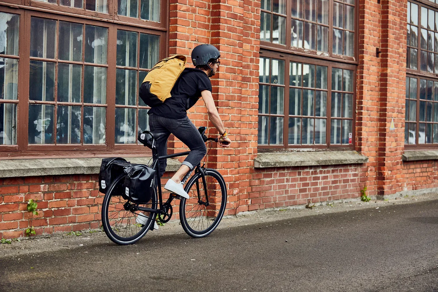 Thule Shield - Bike Panniers 13L Twin Pack - Image 6