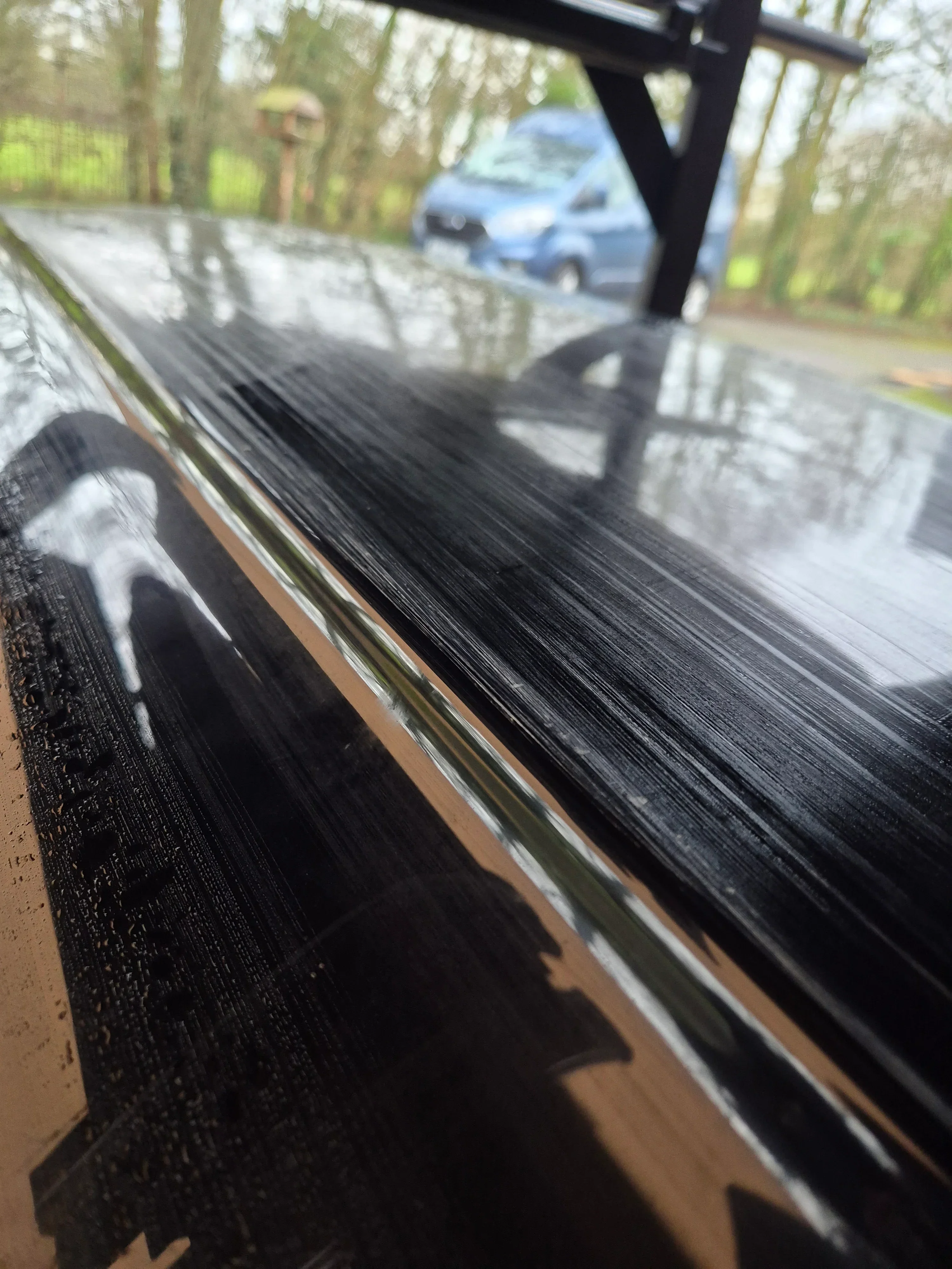 Thule Spirit 820 Roof Box 480L - Used ( Scratched ) - Image 5