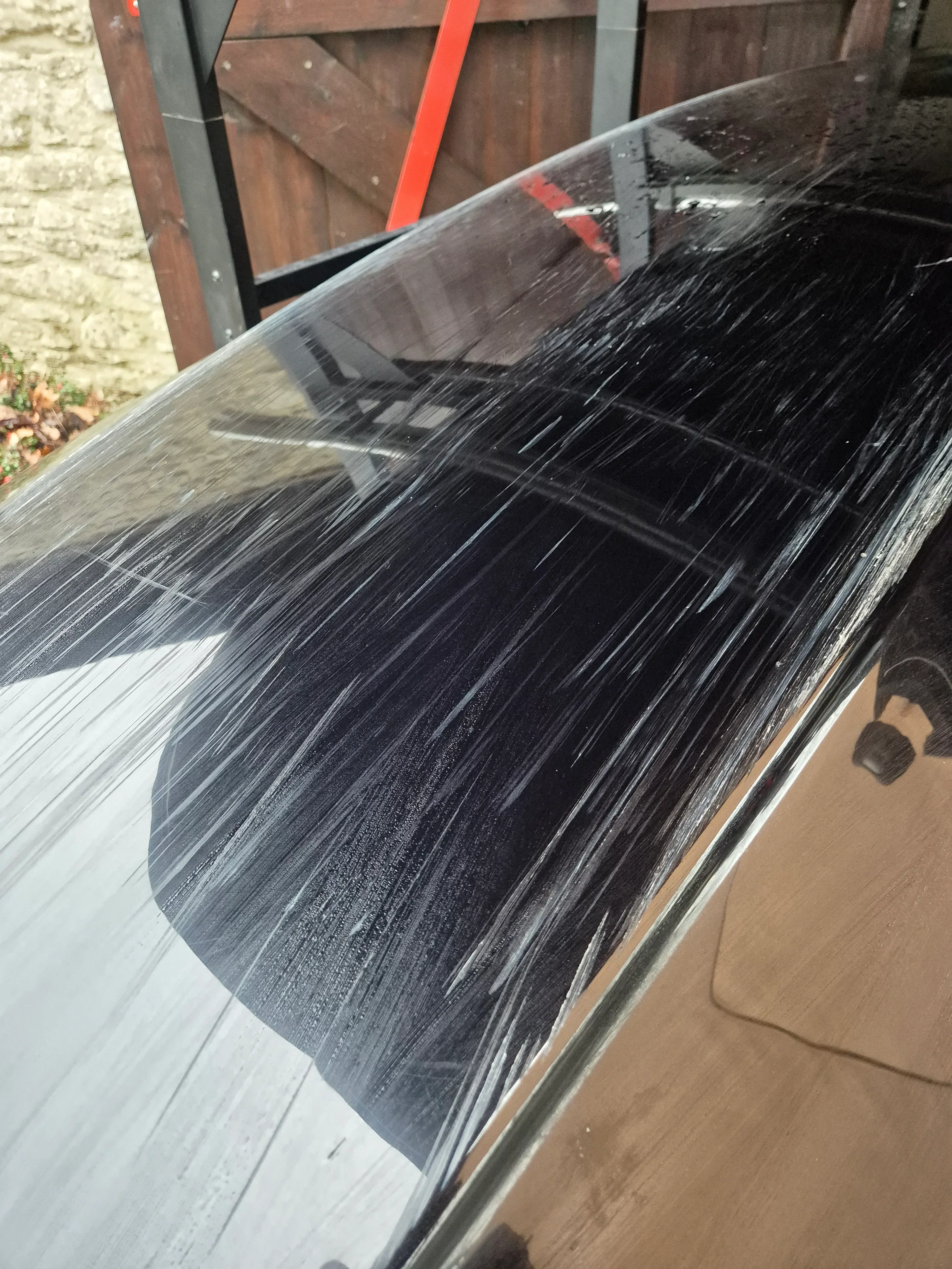 Thule Spirit 820 Roof Box 480L - Used ( Scratched ) - Image 6