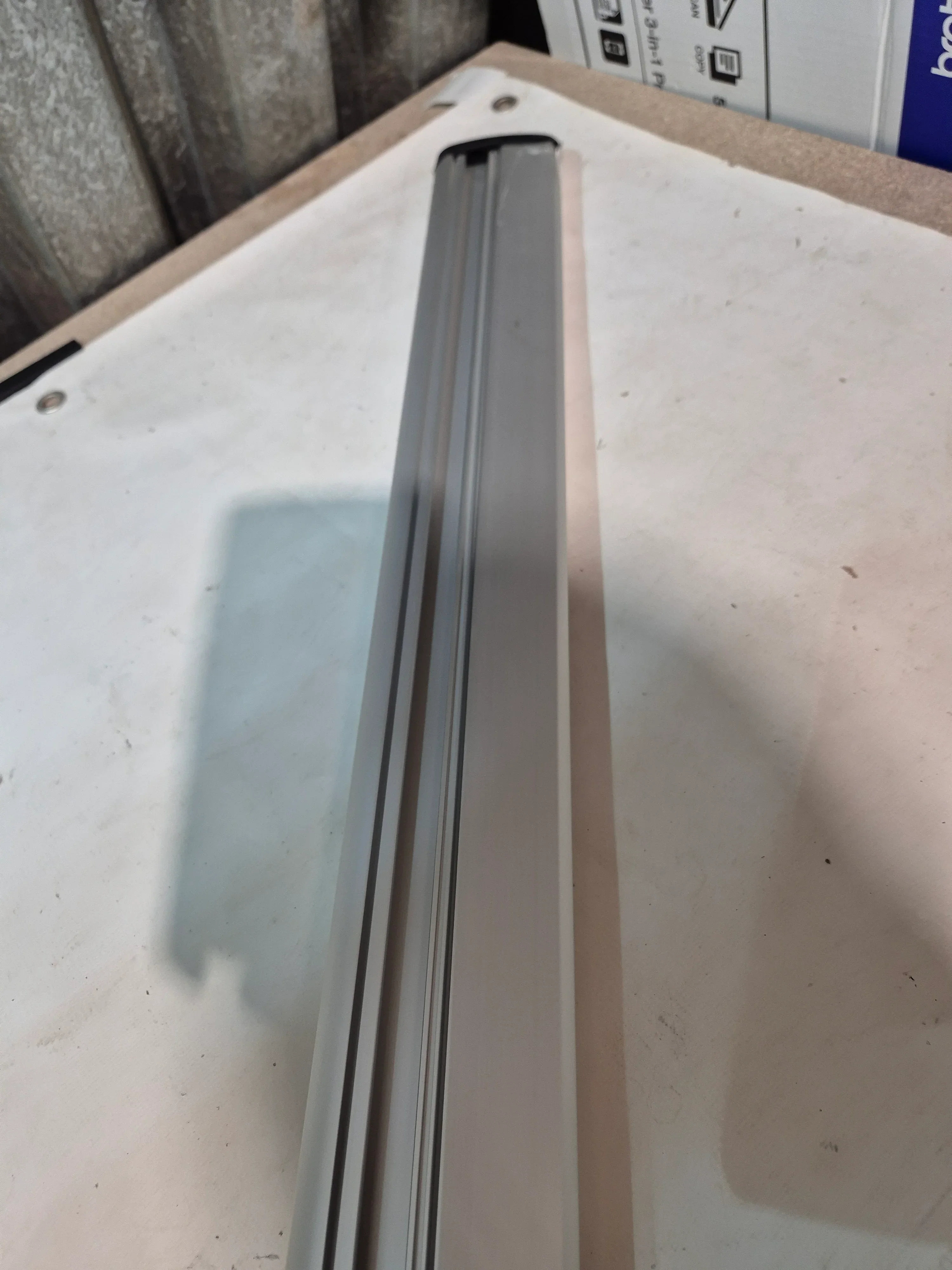 Thule Wingbar Evo 711400 (135cm ) single bar - Damaged - Image 2