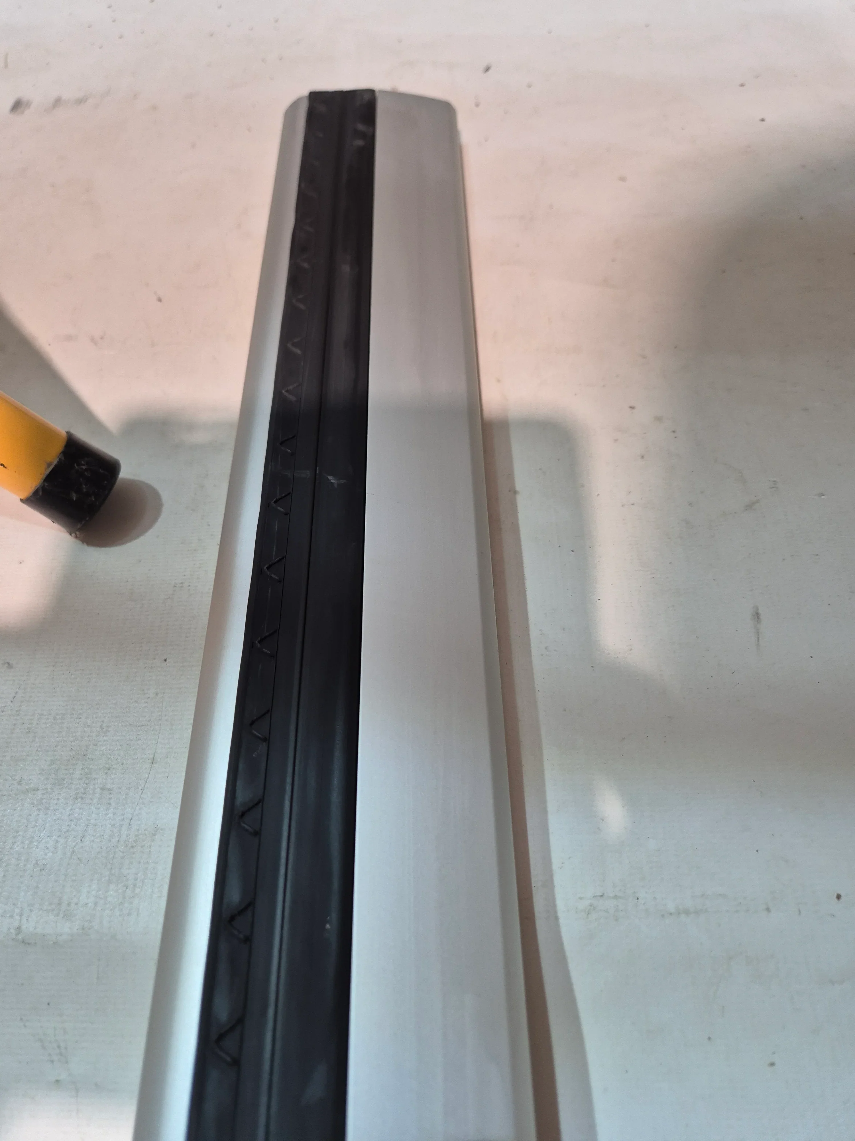 Thule Wingbar Evo Edge 721300 (86cm) x 1 - Used - Image 2