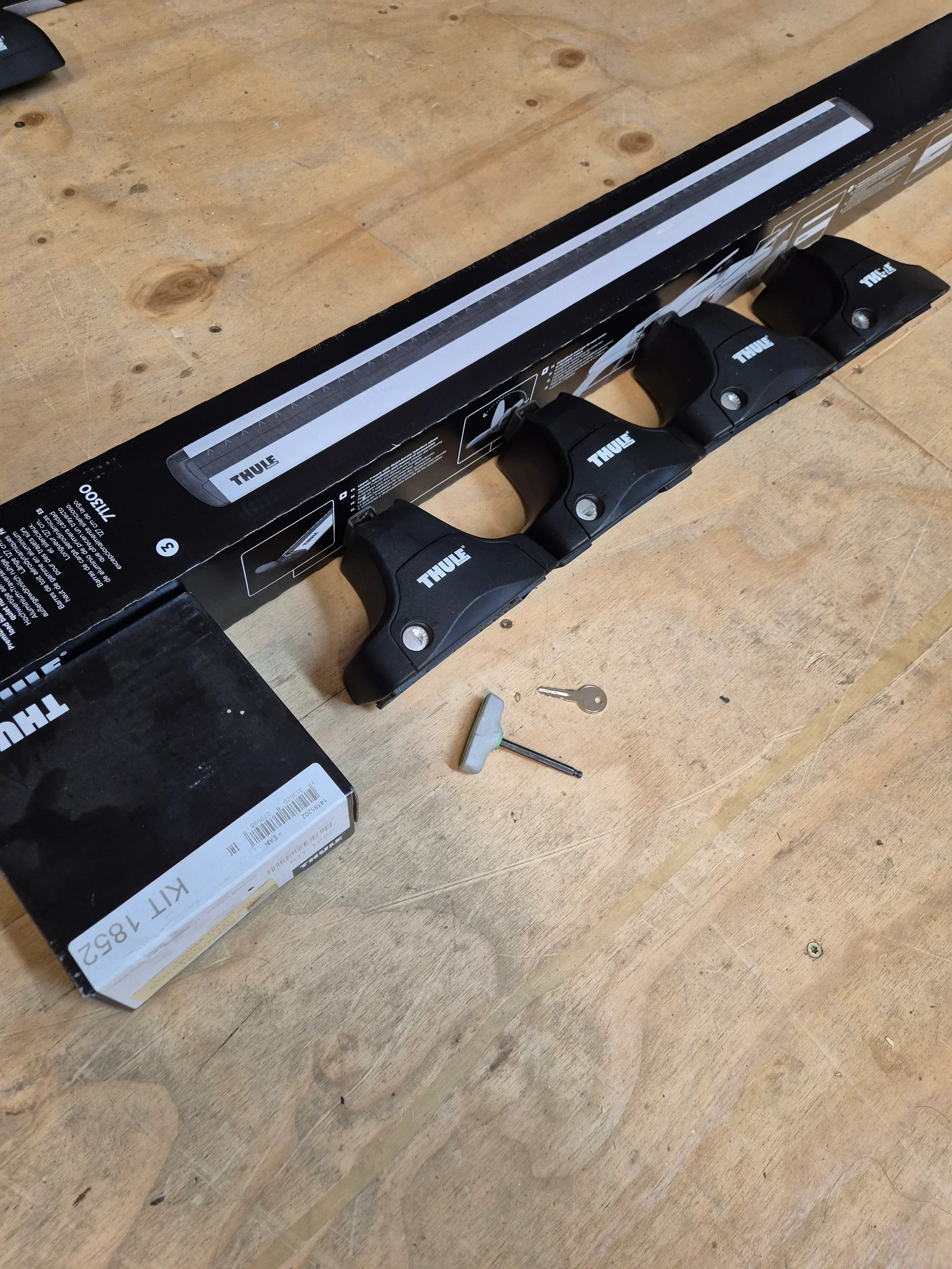 Thule Wingbar Evo set for HONDA Civic Hatch 2017 onward ( Without Glass Roof ) ( 1852 - 754 - 7113 ) - Image 2