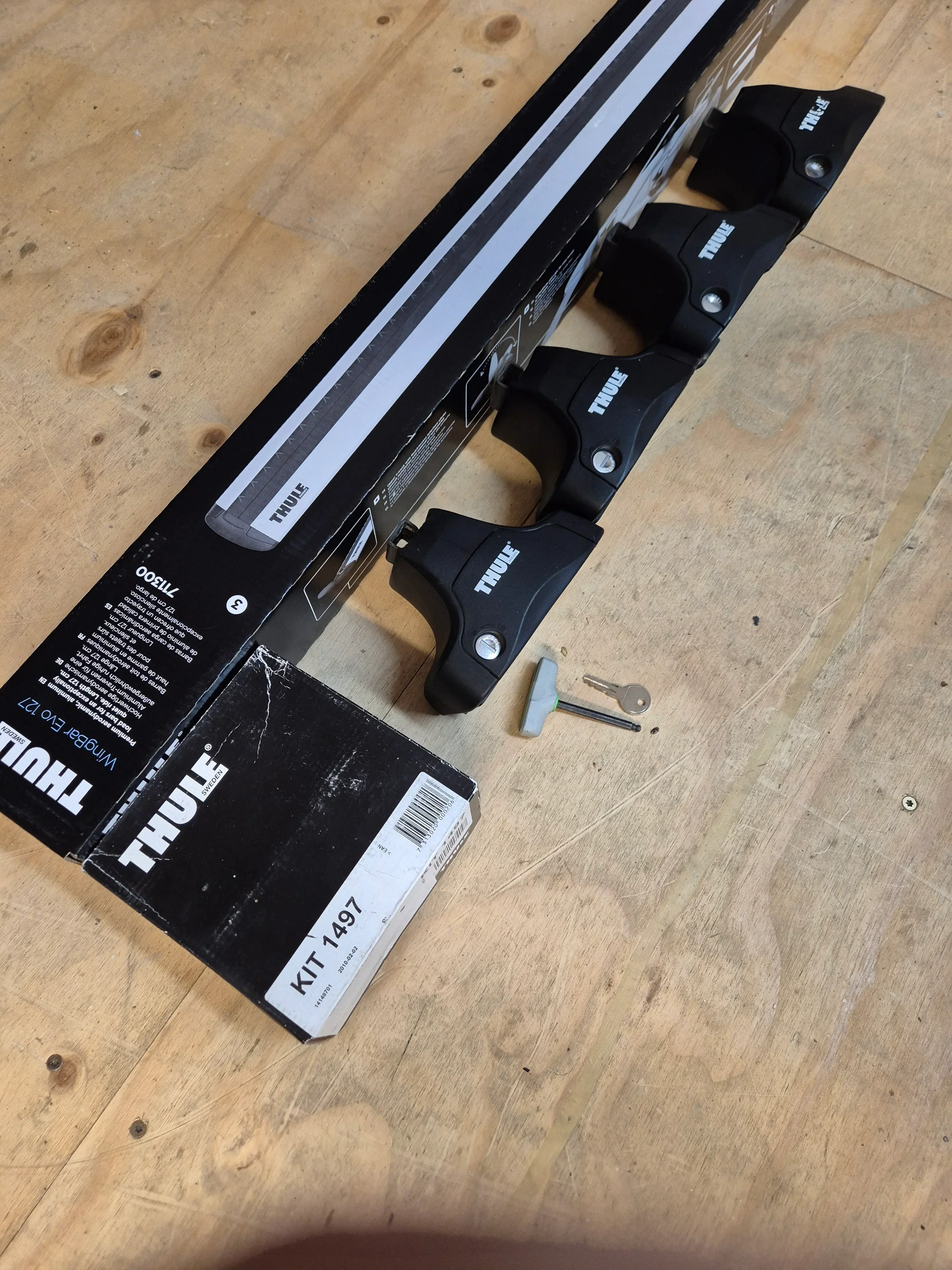 Thule Wingbar Evo set for Vw Golf Hatch 08 onward ( 1497 - 754 - 7113) - Image 2