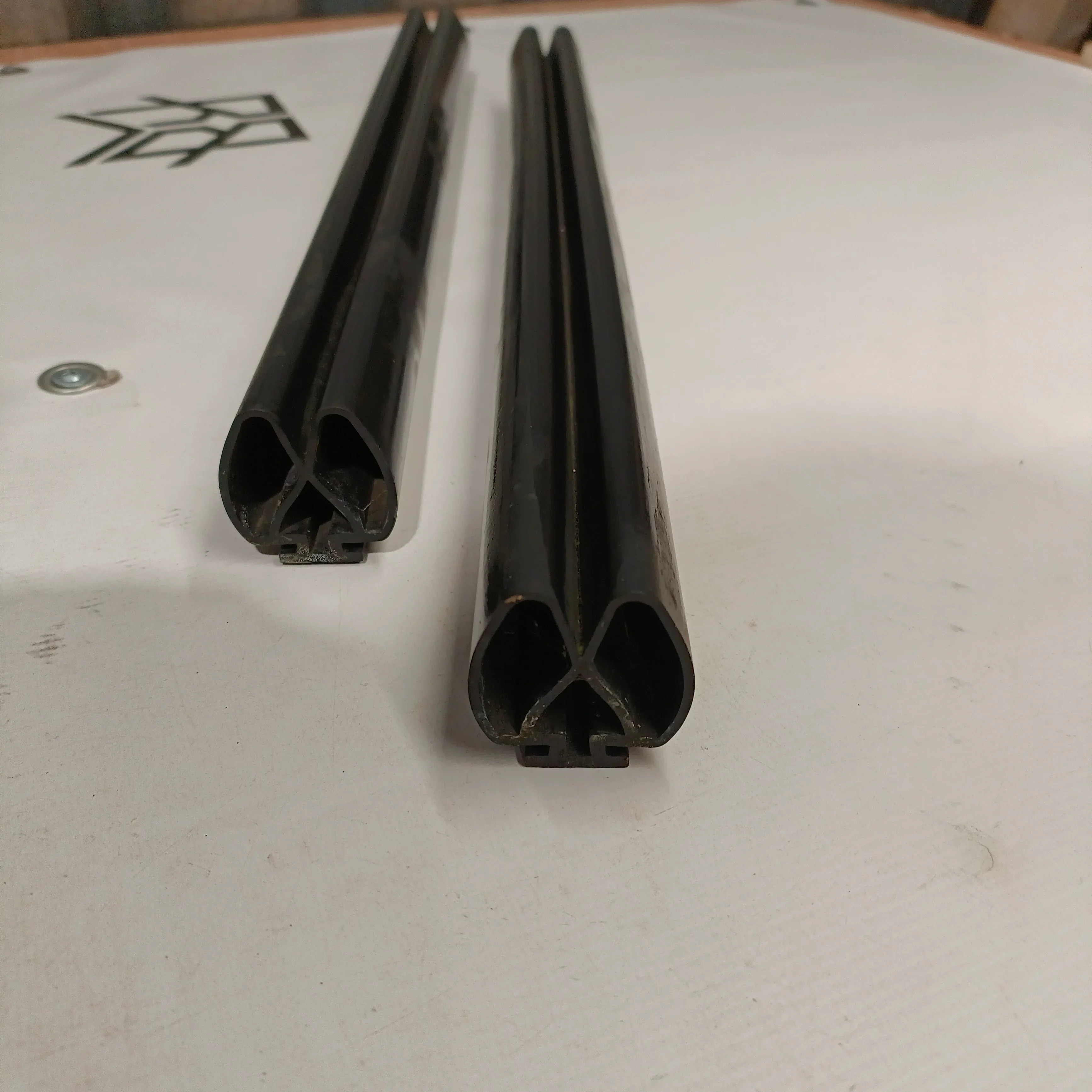 Thule Wingbar protectors 45cm - Image 2